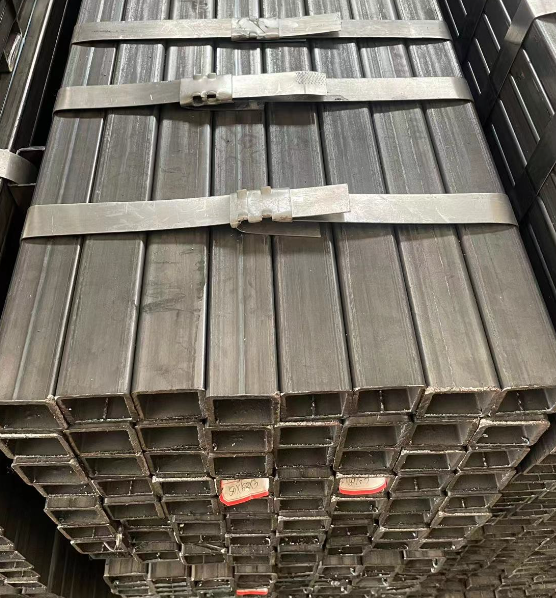 迪庆工业用梯子 镀锌管焊接梯子 铁梯子方管梯